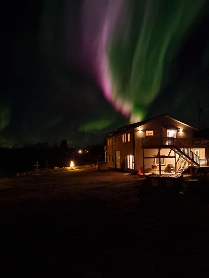 Hotel Laukvik Senja Botnhamn Exterior foto