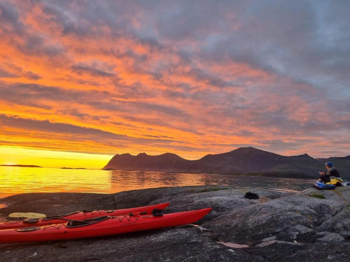 Hotel Laukvik Senja Botnhamn Exterior foto