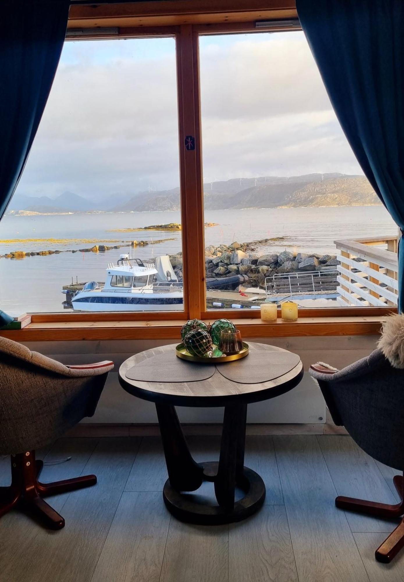 Hotel Laukvik Senja Botnhamn Exterior foto